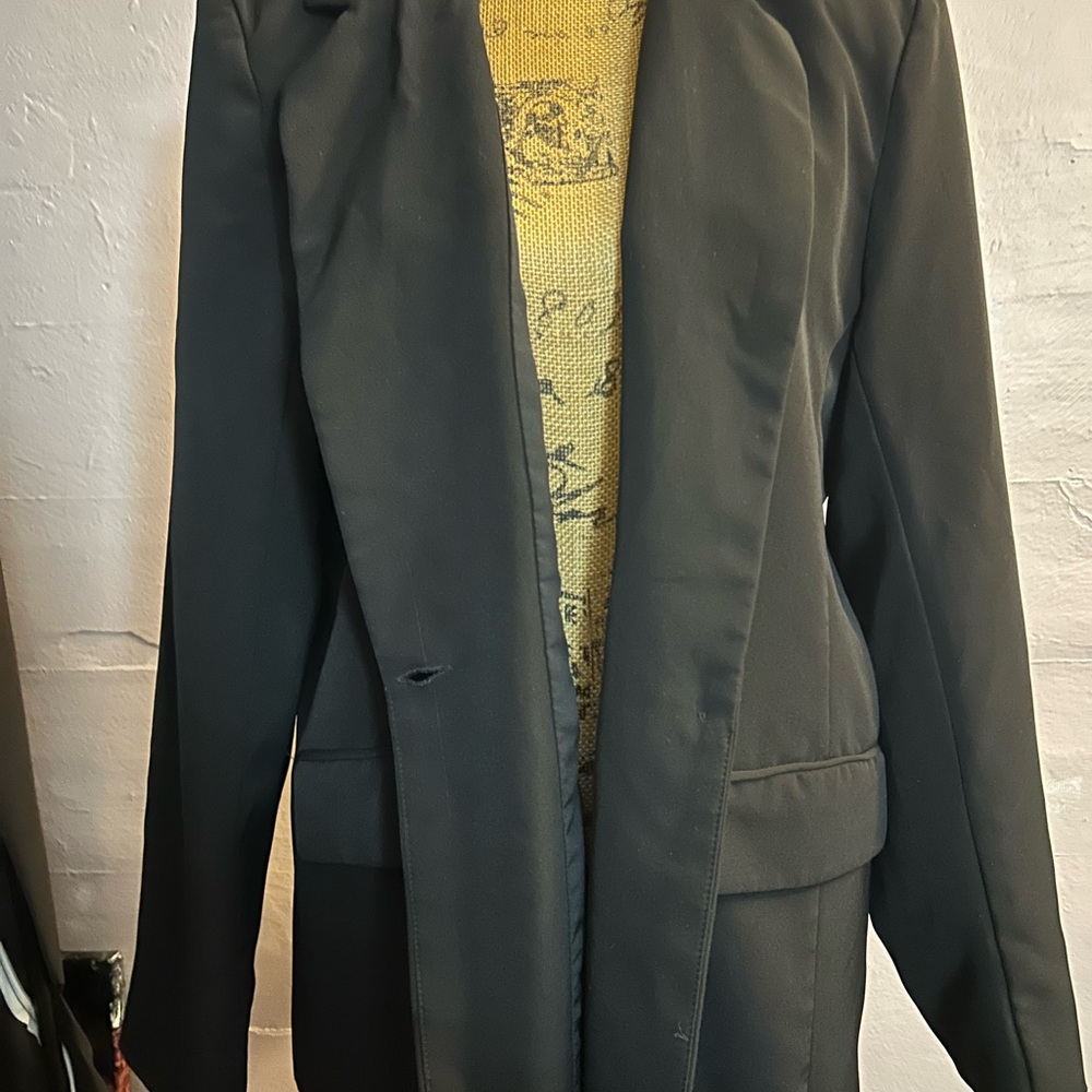 Elegant Black Blazer